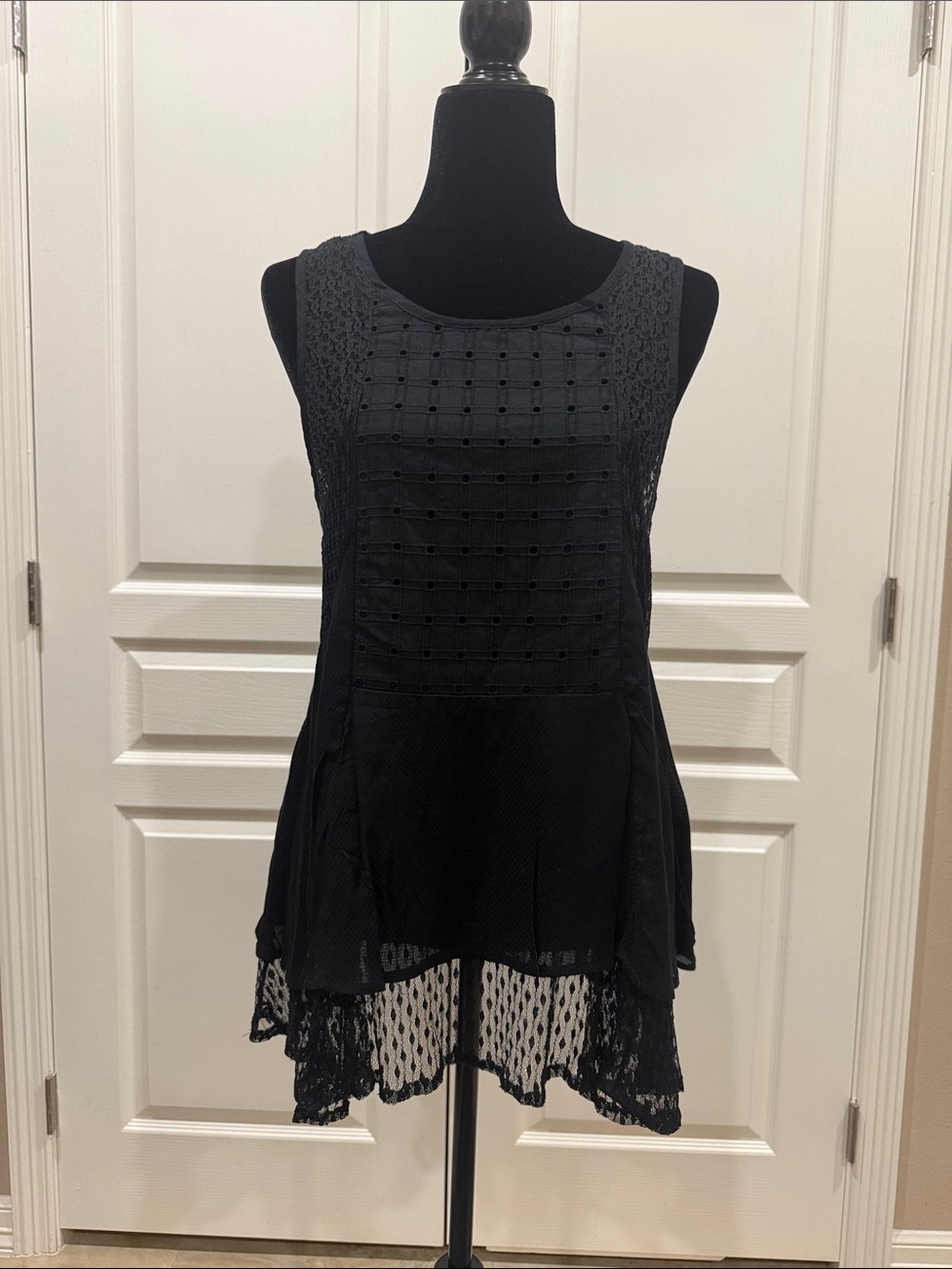 hazel Black Eyelet & Lace Panel Sleeveless Tank